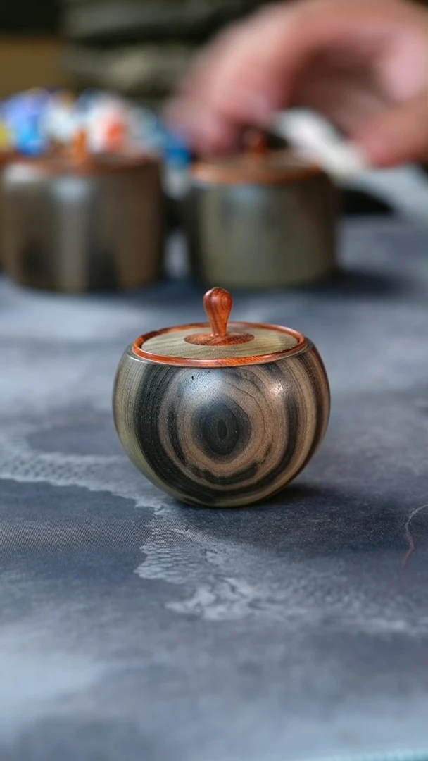 【闪购商品】金丝楠木雕阴沉料满花纹精工醒茶罐5