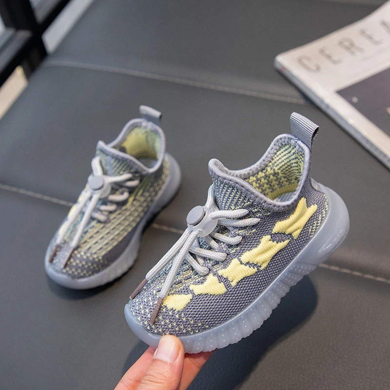 儿童飞织鞋秋季男孩女童软底防滑一脚蹬韩版百搭休闲中大童运动鞋