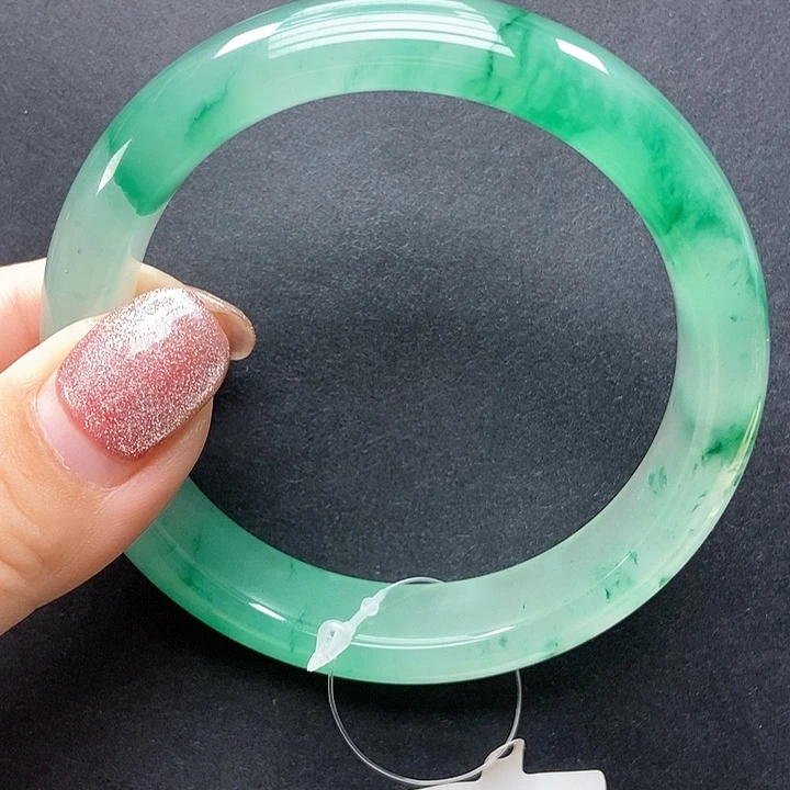 石英质玉手镯未镶嵌婷*