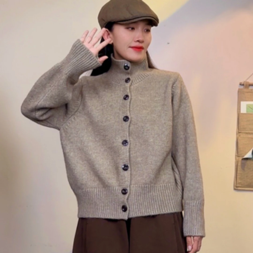经典设计【撞色扣】适合秋冬季节开衫毛衣针织衫时尚百搭高领秋冬