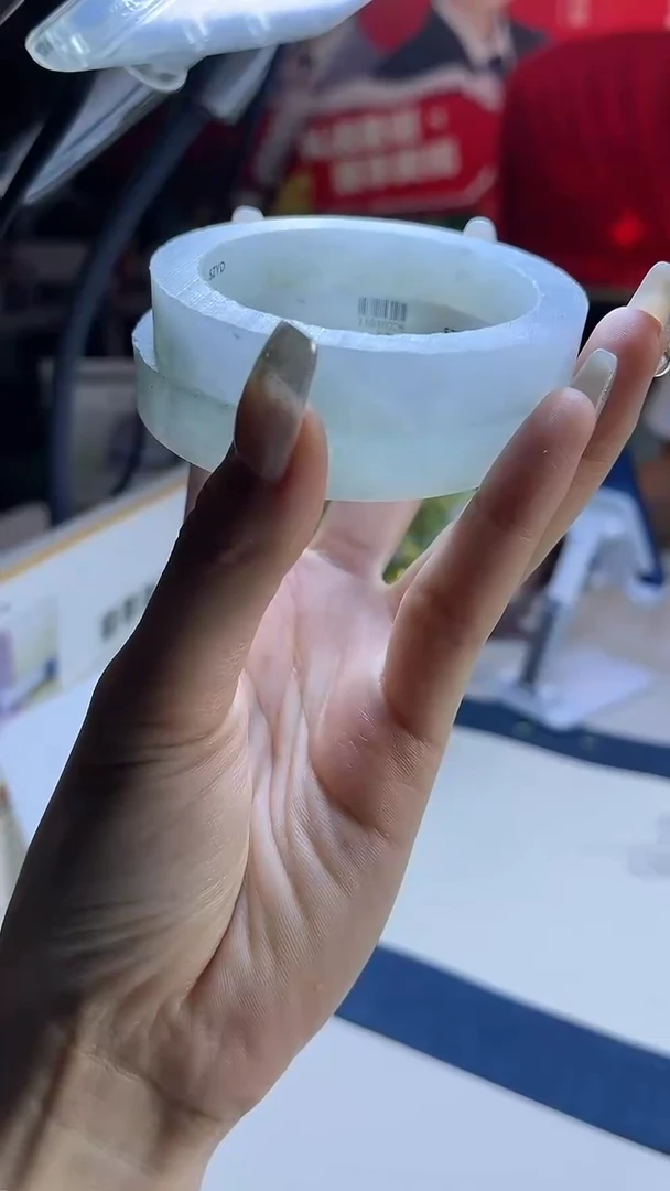 【闪购商品】定制翡翠定制未镶嵌手镯多样性