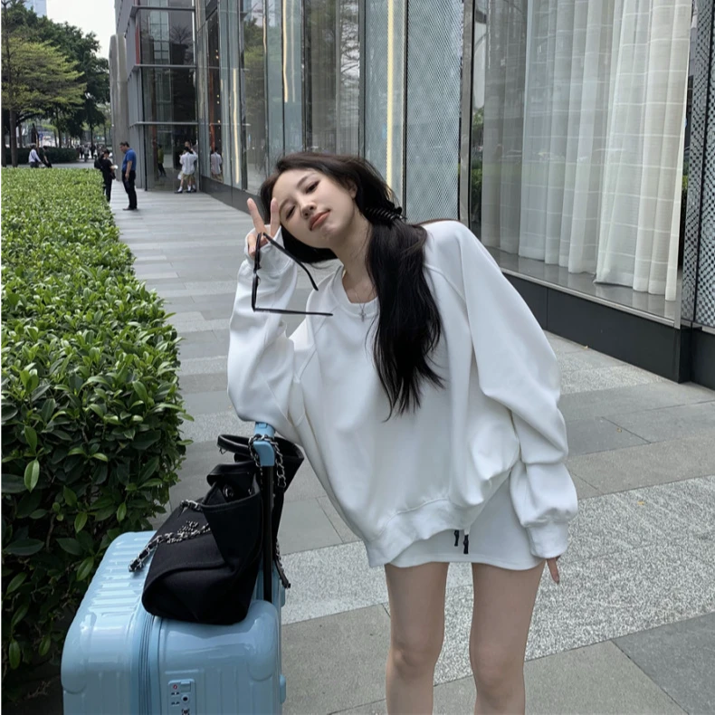 慵懒风白色卫衣女春秋季2025新款小个子圆领休闲宽松套头运动上衣