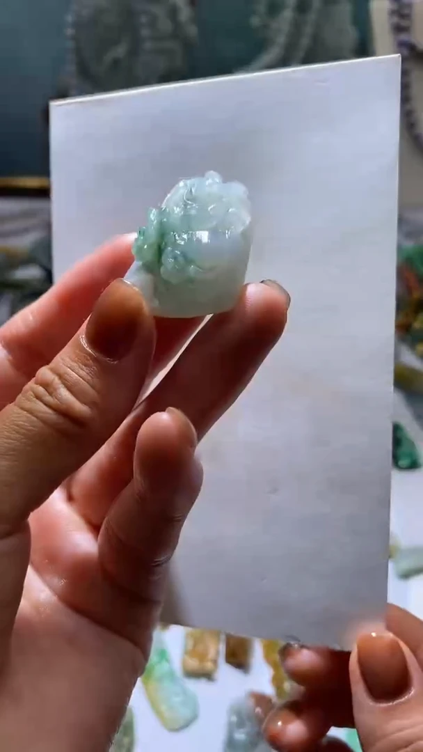 【闪购商品】定制翡翠未镶嵌翡翠挂件