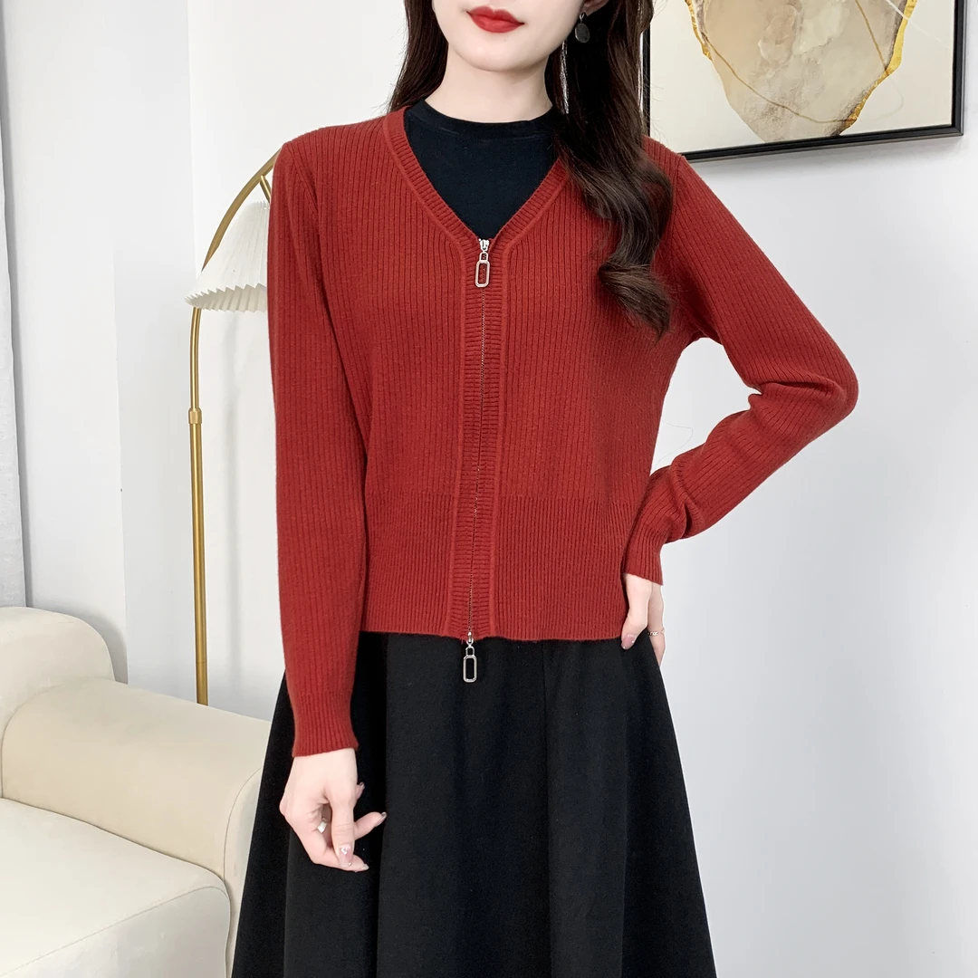 春秋季2024V领拉链针织衫女开衫宽松大码打底衫新款上衣短款纯色