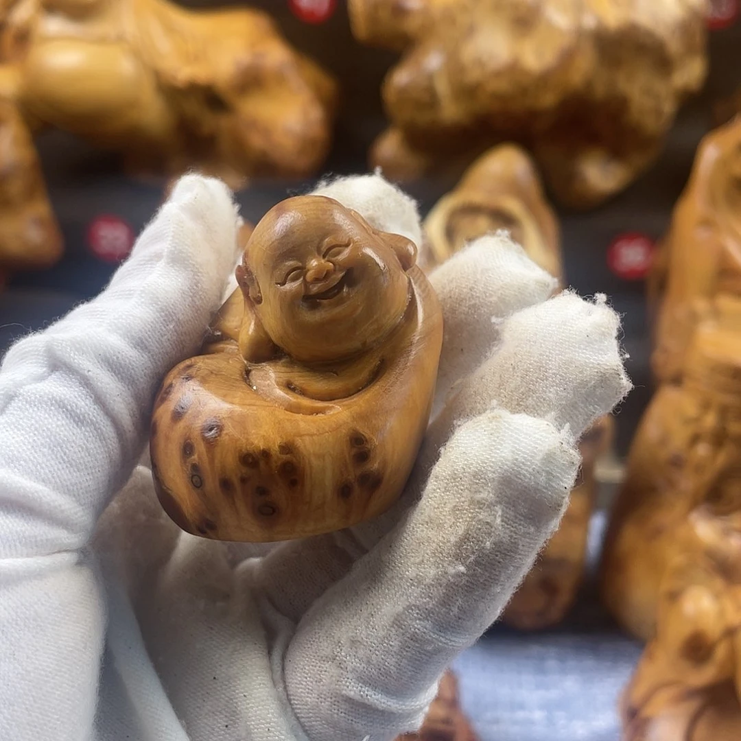 柏木（崖柏）迟****）米勒手把件