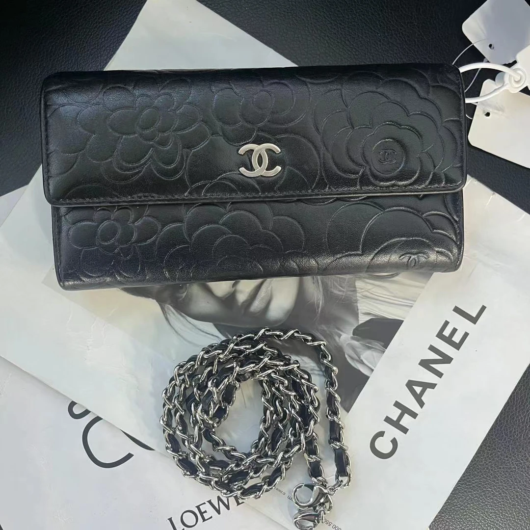 95新 Chanel/香奈儿 捐金沉珠/山茶花钱包黑色