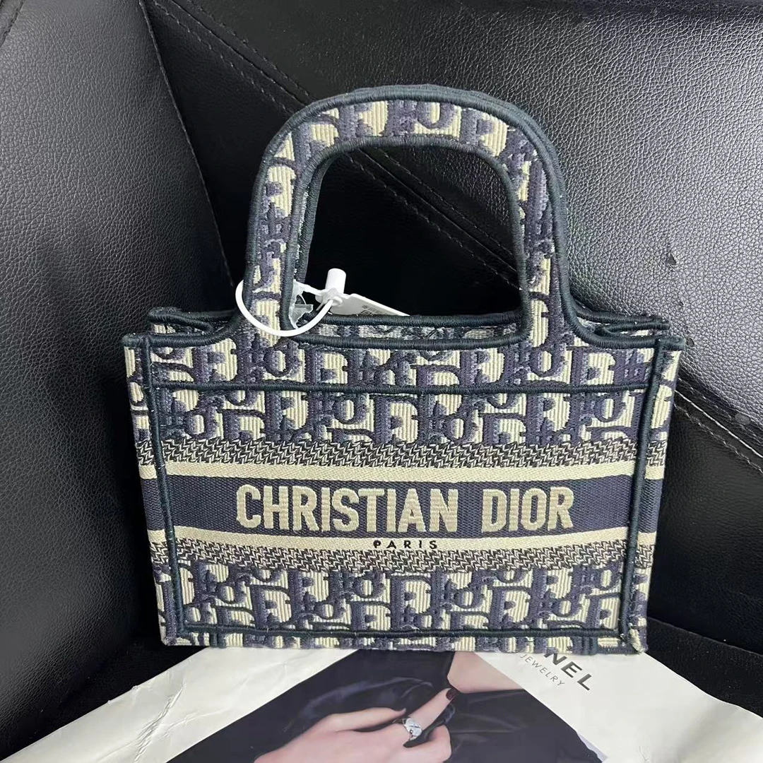 95新 DIOR/迪奥 捐金沉珠/mini托特包
