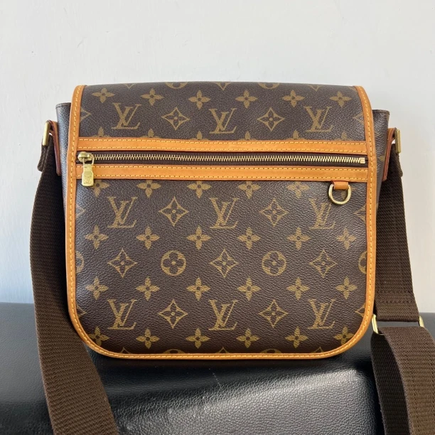 95新 LouisVuitton/路易威登 捐金沉珠/路易威登/LV/老花邮差