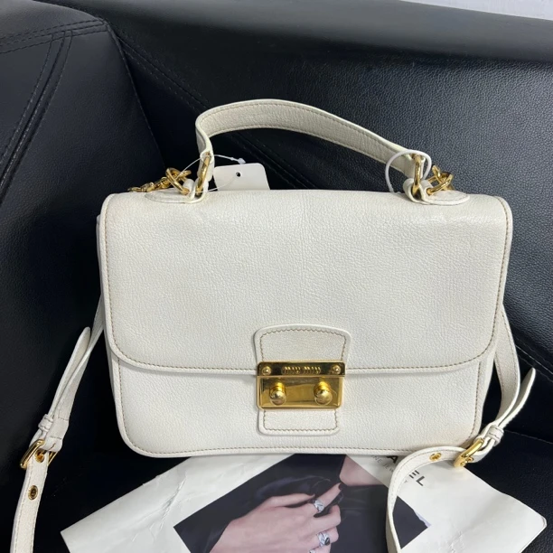 95新 MIU MIU/缪缪 捐金沉珠/白色单肩包