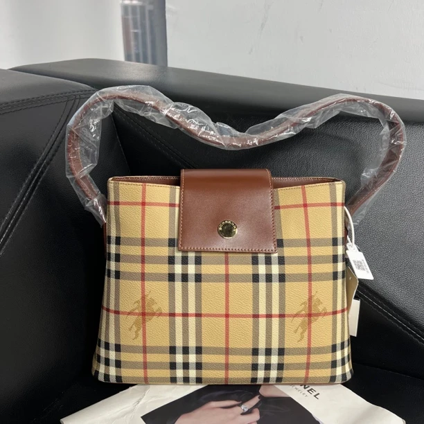 95新 BURBERRY/博柏利 捐金沉珠/战马格纹托特包单肩