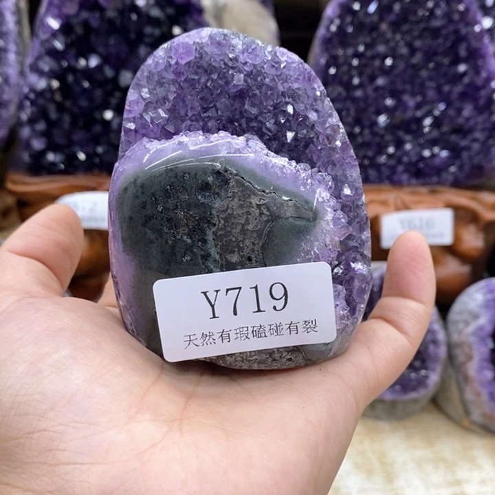 紫晶大型摆件（非配饰）未镶嵌
