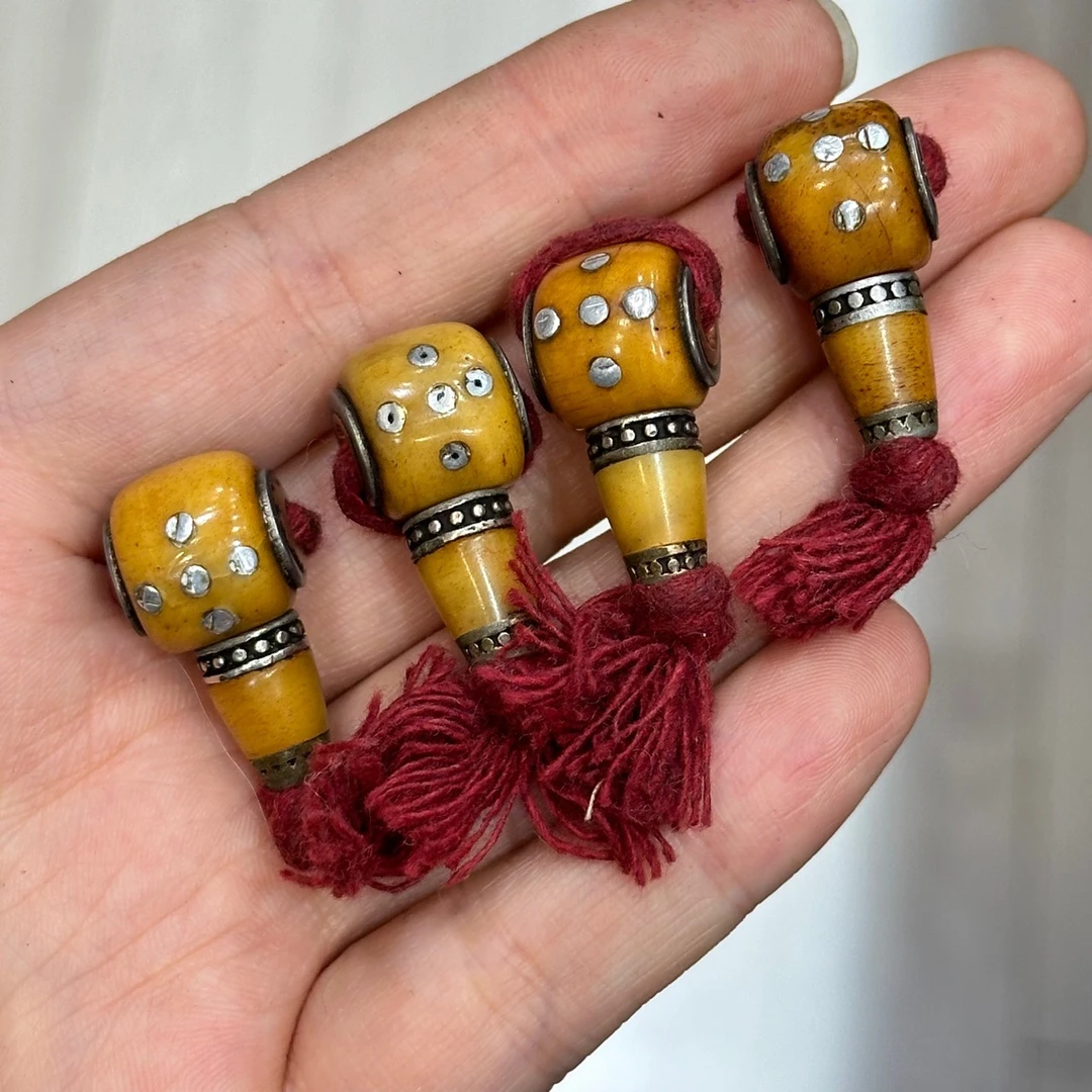 藏式牦牛骨镶嵌三通13规格配饰（一对）