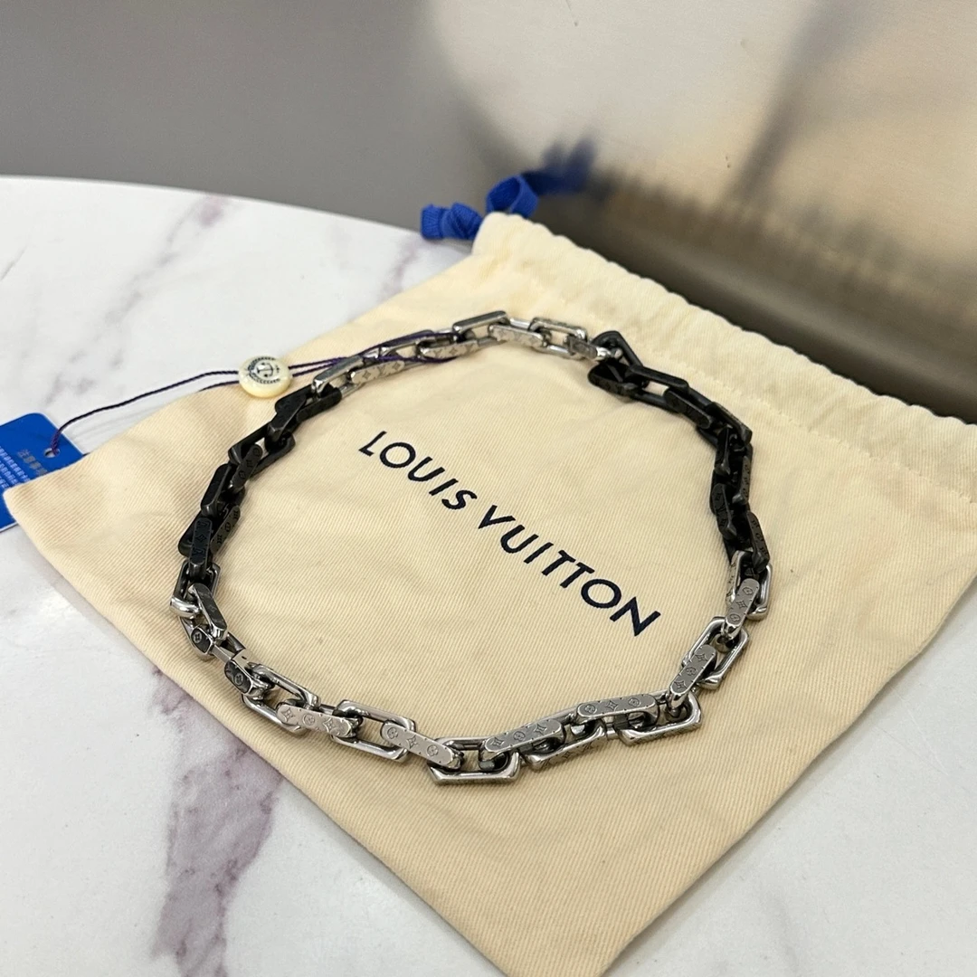 95新 LouisVuitton/路易威登 竹节项链黑白拼色古巴链
