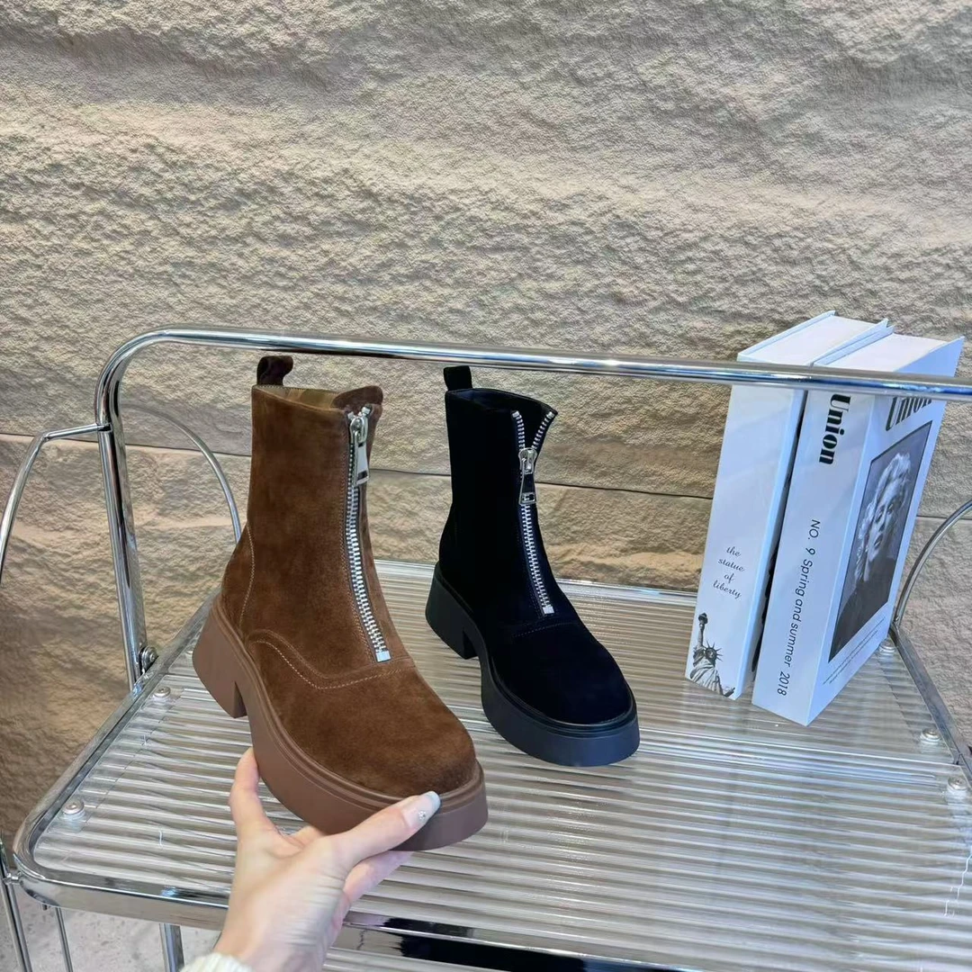 东东2025冬新款英伦风百搭复古前拉链磨砂低跟圆头马丁靴女zw4356