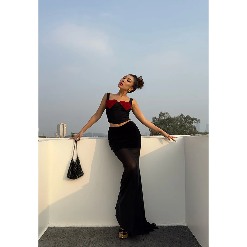 （小溪家）情人节战袍欧美风短款爱心吊带性感半身长裙设计感套装