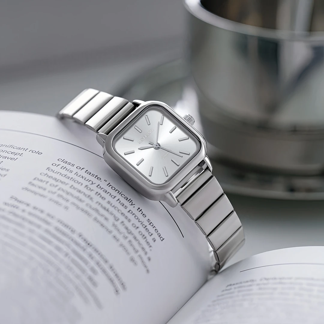 冷淡风方形手表女款ins风初高中学生高级感小众森女系钢带石英表