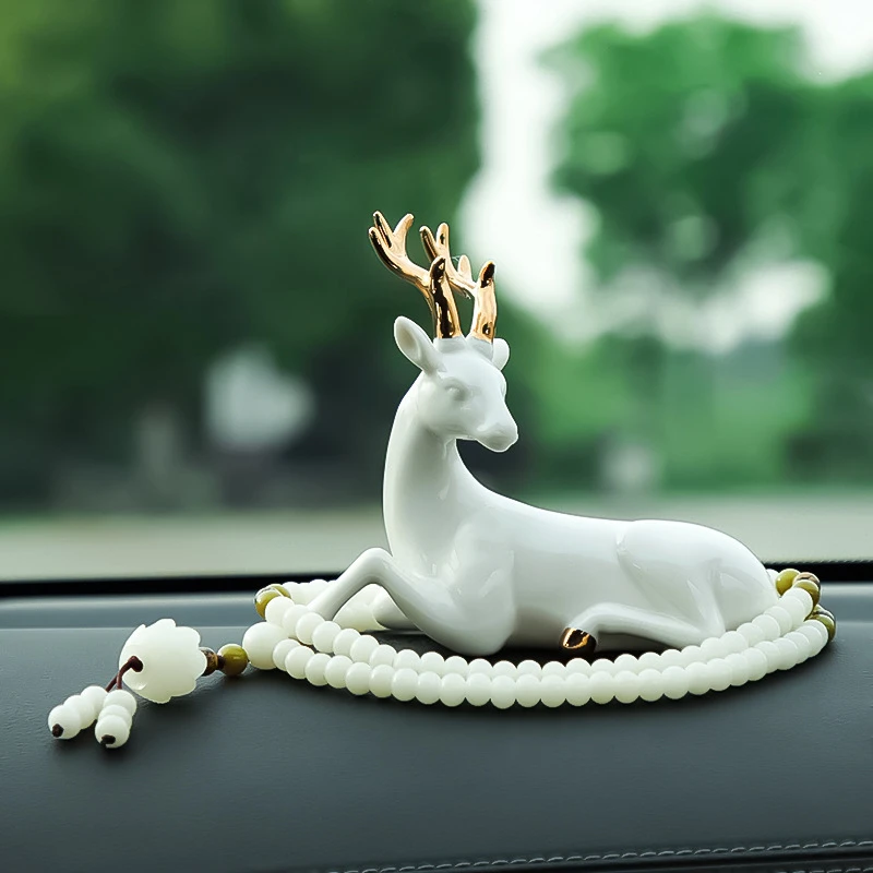 汽车树脂内摆件中控台高档车载车上装饰品一路平安鹿女生男士新款