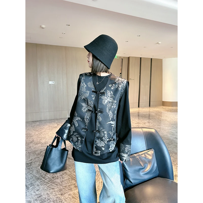 特价 2024早春欧货复古时尚两件套圆领上衣+提花马夹两件套12-12