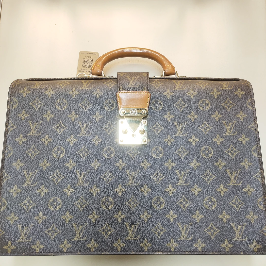 95新 LouisVuitton/路易威登 手提公文包/翠翠可可在仓库/69992