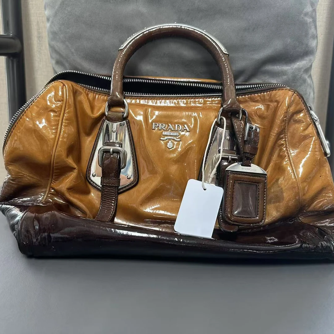 95新 Prada/普拉达 漆皮光面手提包/优尔精选/53782