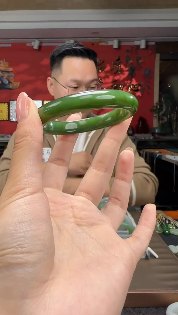 【闪购商品】和田玉.未镶嵌碧玉猫正装镯52-55