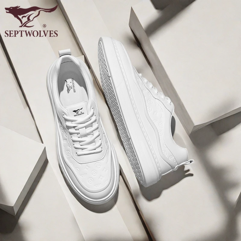 七匹狼小白鞋男款春季新款休闲皮鞋原创白色潮鞋户外百搭男士板鞋