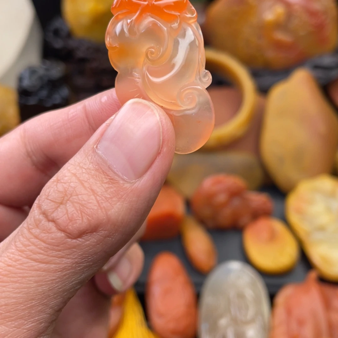 【闪购商品】南红玛瑙南红挂件未镶嵌彤