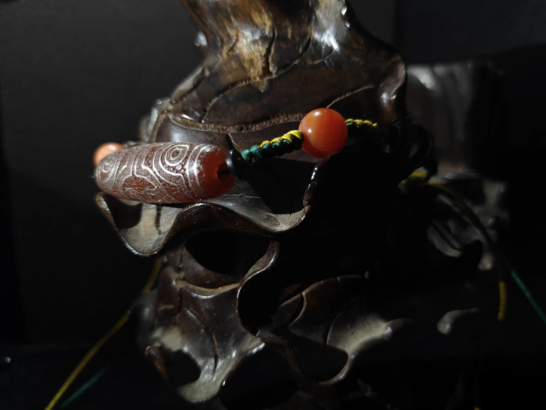 老玛瑙搓银锁骨珠