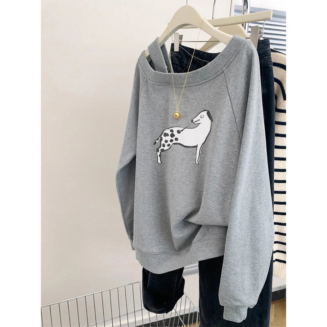 胖妹妹大码斜肩无帽卫衣女早秋春秋款2024新款美式露肩长袖上衣女