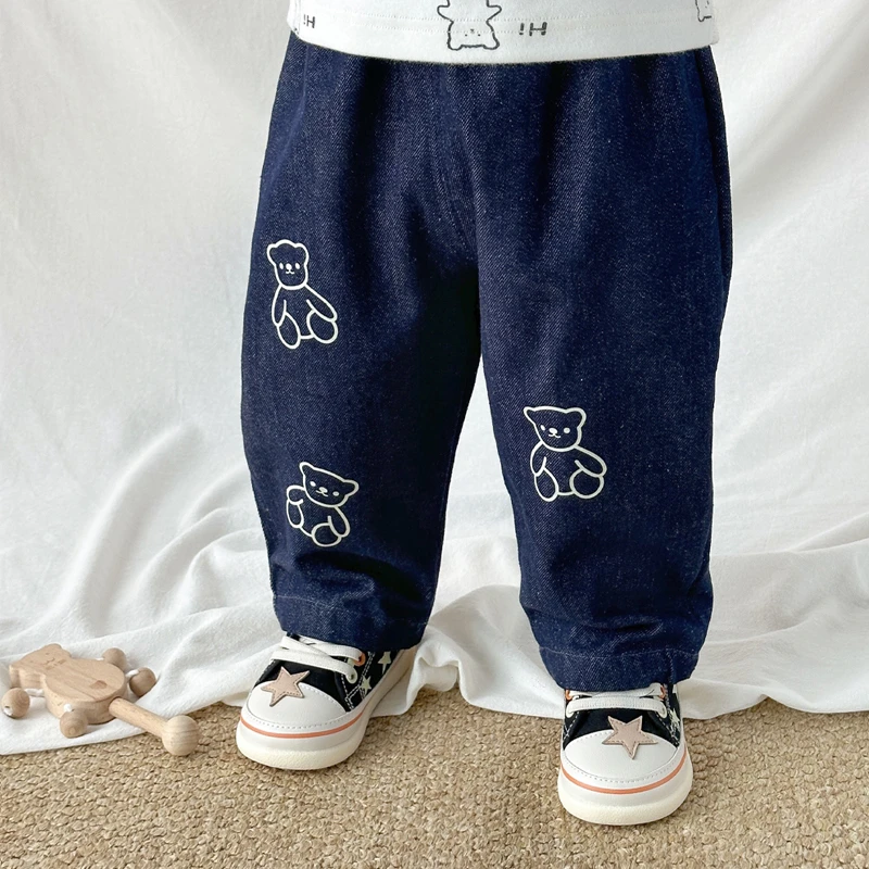 儿童宽松牛仔裤宝宝外出休闲长裤中小童萝卜裤男女孩百搭春秋冬裤