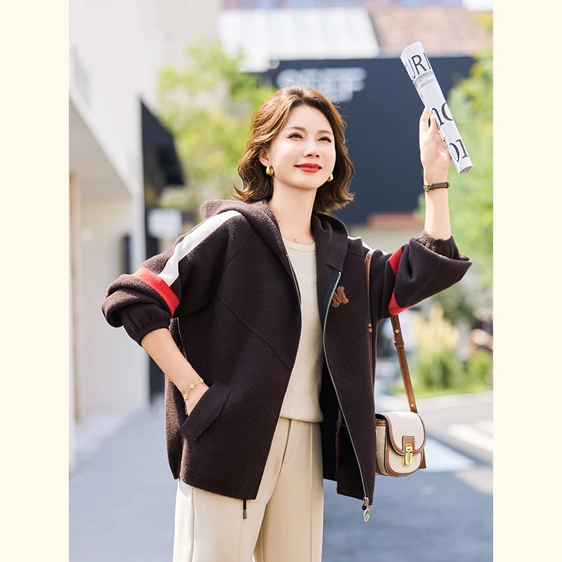 中年妈妈秋装短款针织外套2025新款洋气中老年女装开衫夹克上衣服