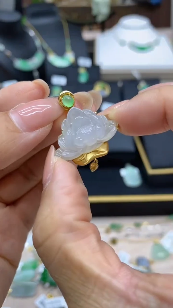 【闪购商品】翡翠颈饰18K金镶嵌净货6873