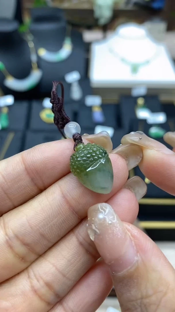 【闪购商品】翡翠颈饰未镶嵌净货5753