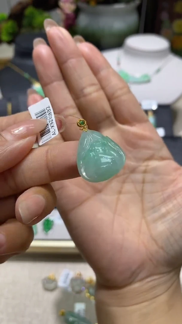 【闪购商品】翡翠颈饰18K金镶嵌净货8527