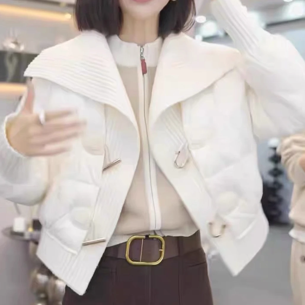2023冬新款大翻领短款白鸭绒羽绒服 针织拼接时尚百搭小个子外套