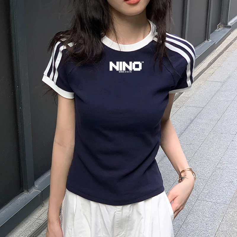 藏青色设计感甜美上衣洋气短袖t恤女时尚圆领纯棉显瘦修身短款