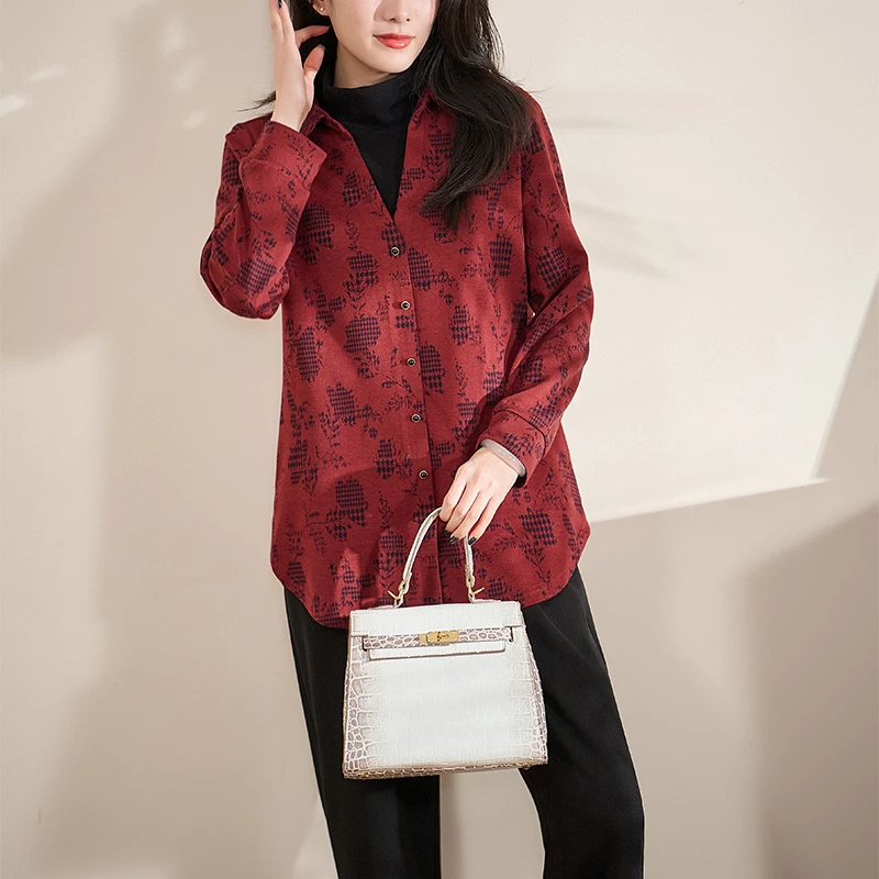 迪欧芙2024新款枣红色气质休闲宽松时尚翻领长袖卫衣女#DSY17732