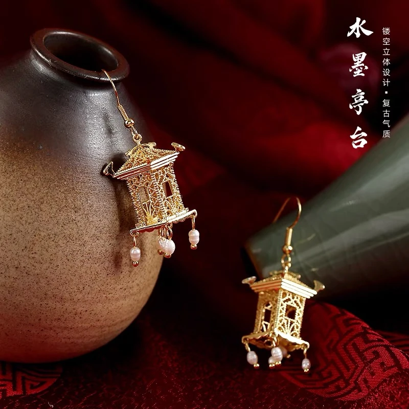 铜合金仿珍珠耳饰 水墨亭台宫灯耳环古风立体镂空中国风灯笼耳环