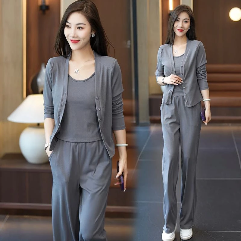 爆款休闲一整套穿搭运动套装女2024秋季新款减龄卫衣阔腿裤三件套