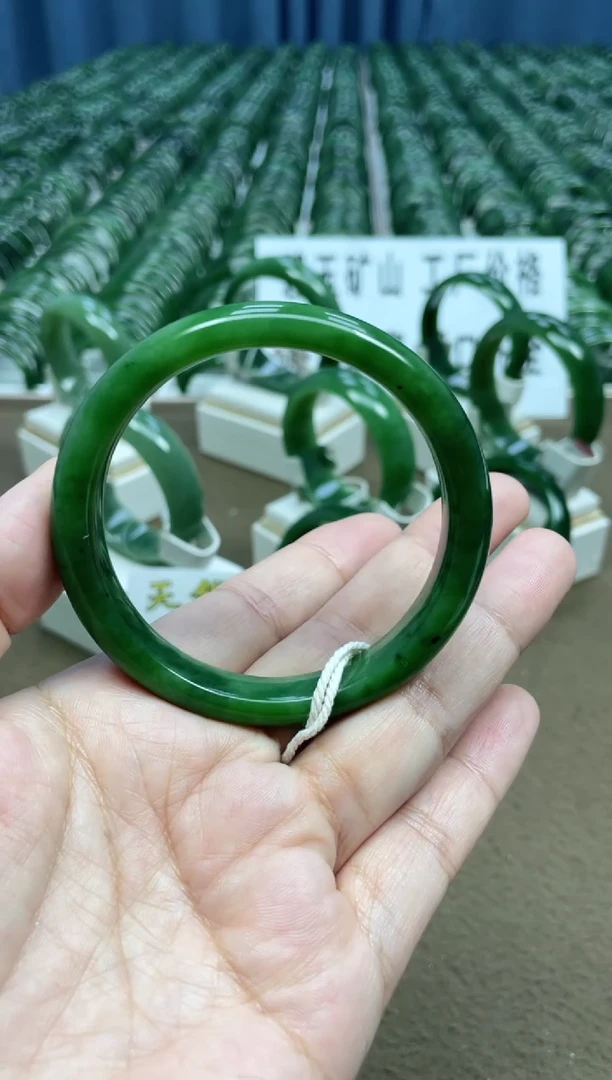 【闪购商品】和田玉（碧玉）手镯未镶嵌俄罗斯碧玉口径58