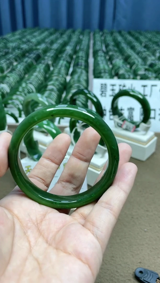 【闪购商品】和田玉（碧玉）手镯未镶嵌俄罗斯碧玉口径56
