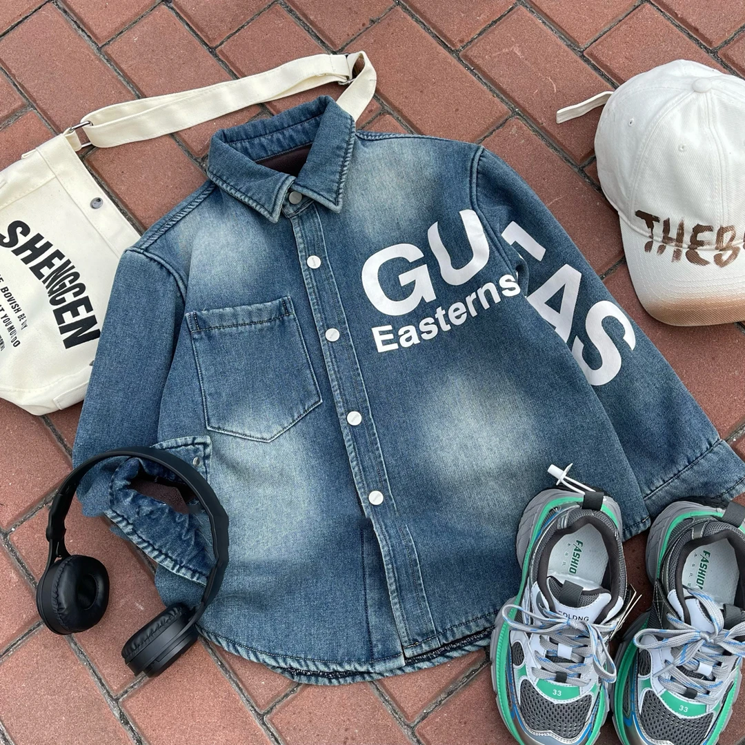 若大王时尚百搭童装休闲字母加绒牛仔外套 W1076