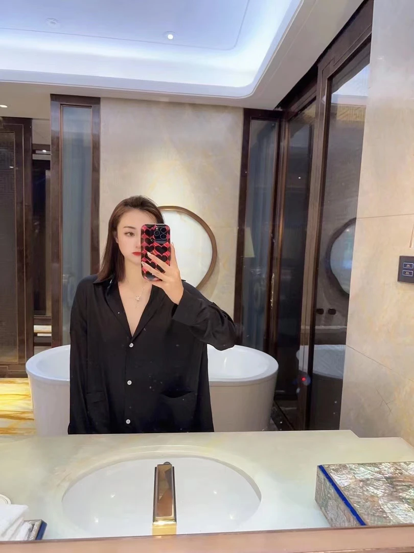 丝绸睡裙长袖简约风