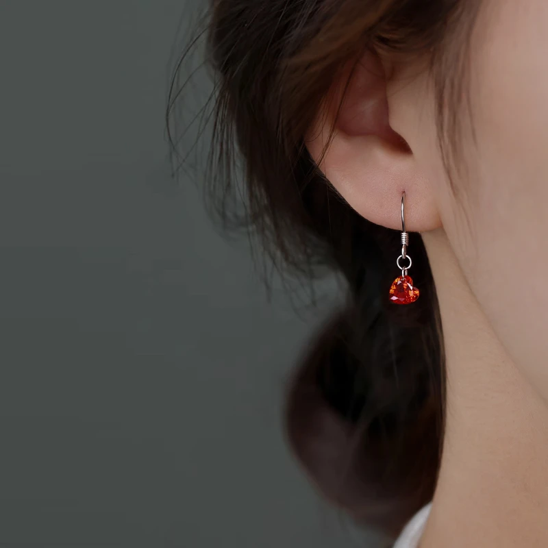 925银耳饰 925纯银迷你红色爱心耳环女2025春夏百搭个性耳钉耳钩