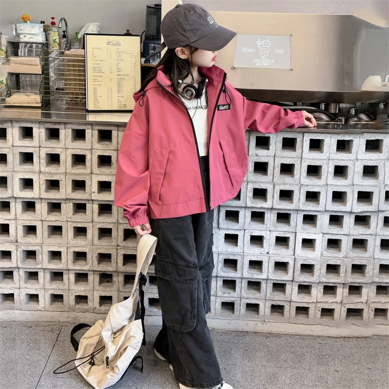 女童春秋款冲锋衣2024秋装新款大童时髦洋气上衣秋季连帽儿童外套