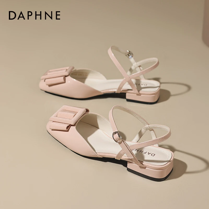 达芙妮低跟包头女士凉鞋2024新款平底夏季外穿配裙子单鞋女温柔风