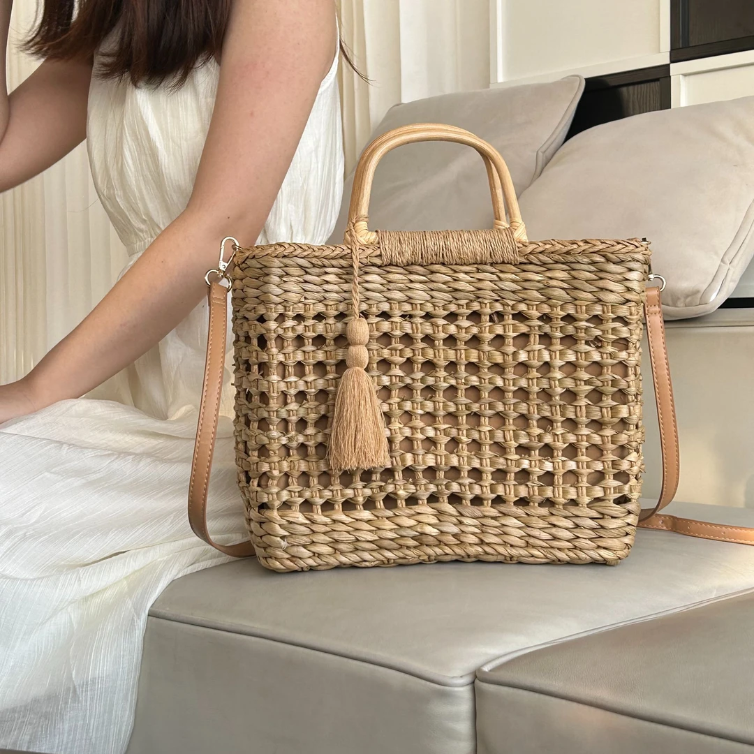 入秋超实用包包分享简约镂空编织包百搭休闲单肩包斜挎草编包