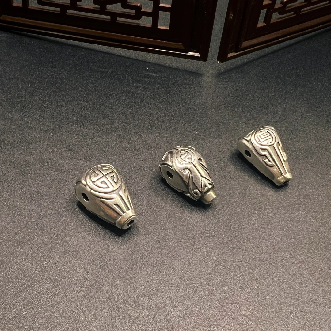 925银银制品 S925银 藏风精致双面博古纹三通配饰 配8/9mm串