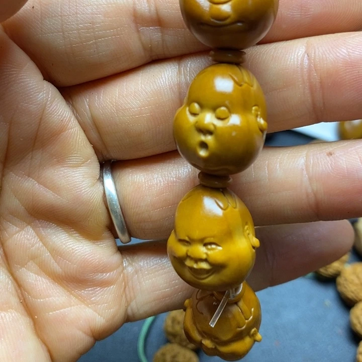 橄榄核核雕橄榄核