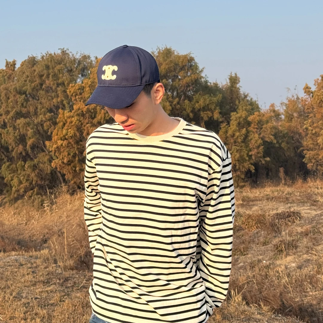 “经典条纹”男女同款T恤